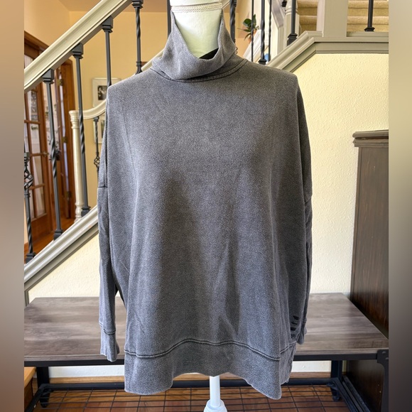 Pink by Victoria’s Secret XS Charcoal Gray Turtleneck Sweatshirt and Joggers Set - Picture 2 of 16